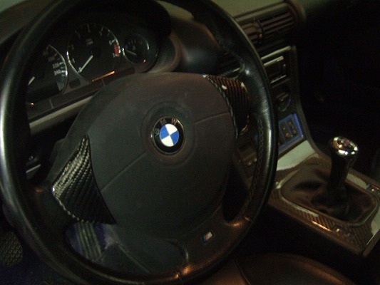 ☆彡BMW Z3 ステアリングカバー FRP製 塗装済み 300_画像2