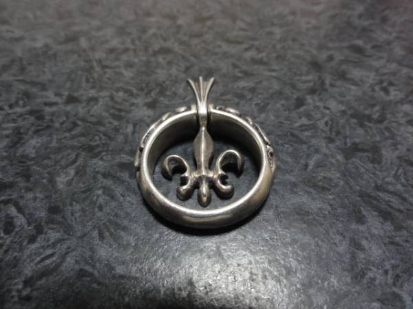  silver .. motif pendant top 