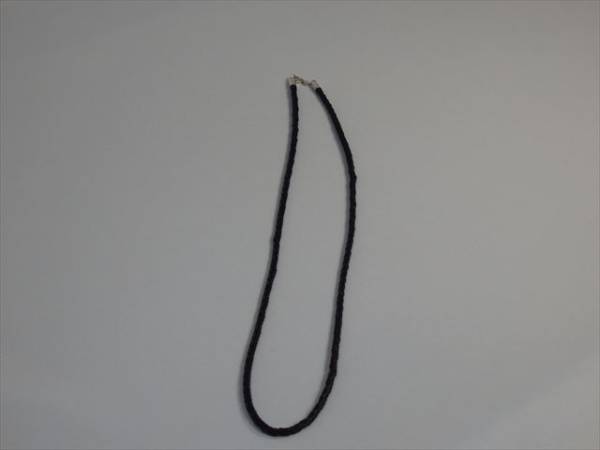 ★新品未使用★レザーネックレス 牛革編込み（編込みレザー）(留め金具　ヒキワ（シルバー925）　黒50ｃｍ4ｍｍＬ38