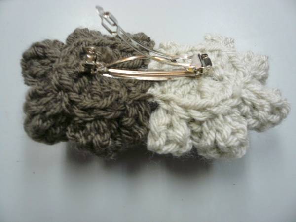 NY/ new / immediately *NY small articles author / hand made *. flower ×2 barrette / knitting wool 