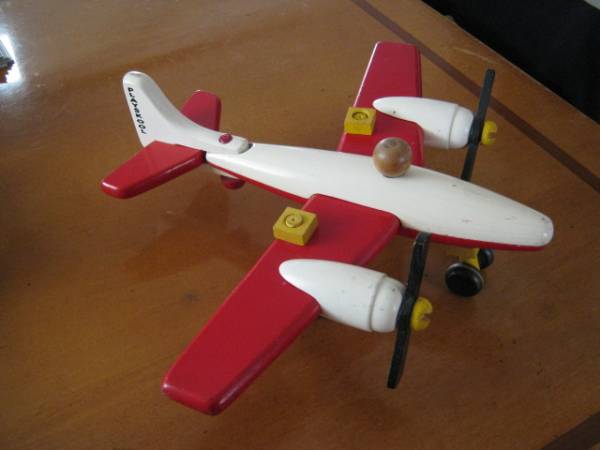 【おもちゃ】木製 プレイスクール社 PLASKOOL 大型飛行機