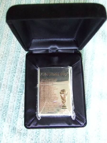 ★ＦＩＦＡ　ワールドカップ　ドイツ　限定ＺＩＰＰＯ　新品です
