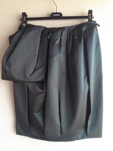 新品 極上 プラダ 優(yōu)美 ライン シルクリボンスカート 42 PRADA ダーク グリーン