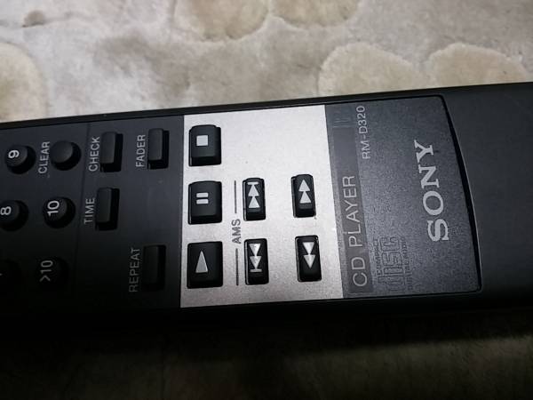 SONY audio remote control *RM-D320* Junk 