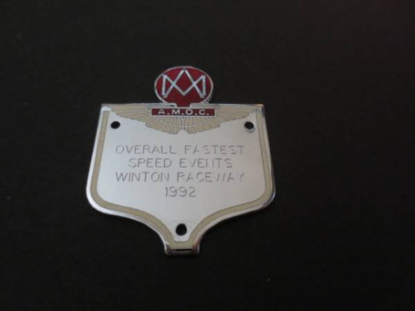 Aston Martin's Phorting's Club Memoryorative Emblem 007