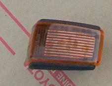  Volvo 850 right front fender 8B5252 winker lamp right side marker right fender winker right turn signal lamp turn signal lens 