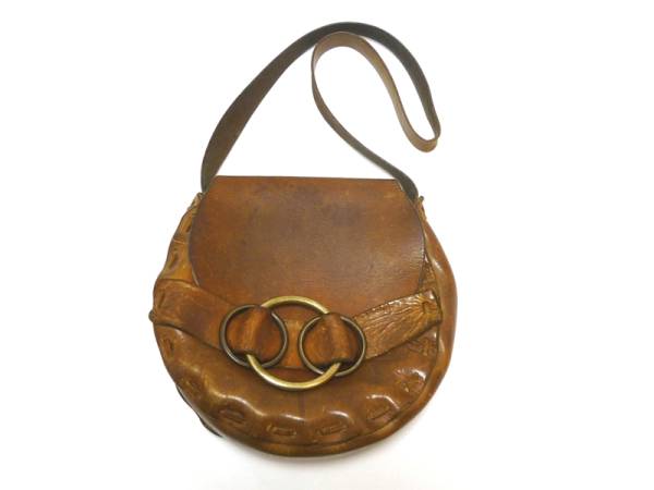 ビンテージ　革　厚地　レザーバッグ　真鍮リング　茶系　ヒッピー　斜め掛け　カバン　男女兼用