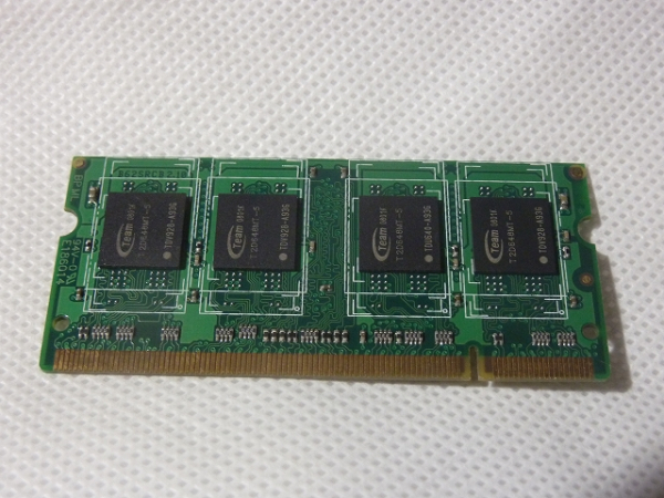 Princeton PN2/667-512 200PIN DDR2_画像2