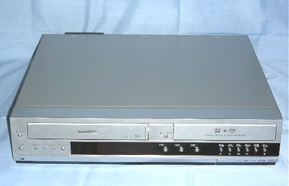 東芝3機能一体型VTR&HDD&DVD搭載多機能レコーダRD-XV34.純正リモコン等付き動作確認済VHSテープのDVD化に最適_画像2