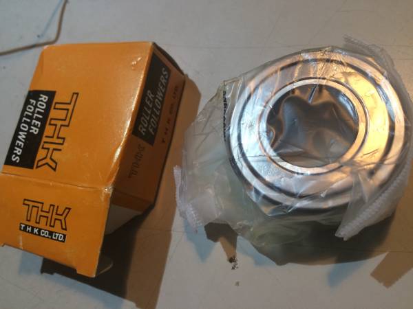 THK　ローラフォロア　NART25UUR 未使用　（THK　1-2）