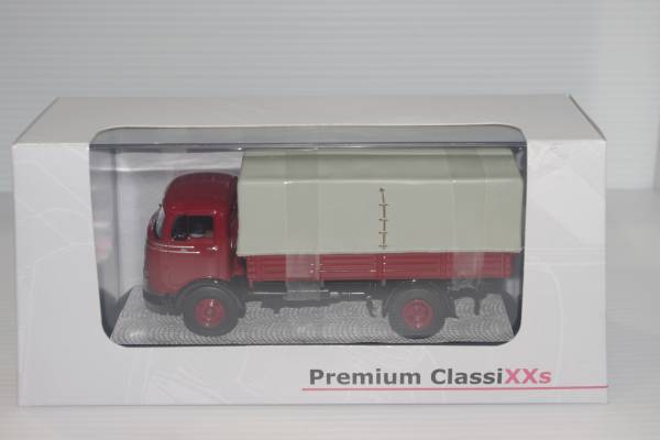 1/43 EBBRO Premium ClassicXXs Mercedes Benz LP911 красный 