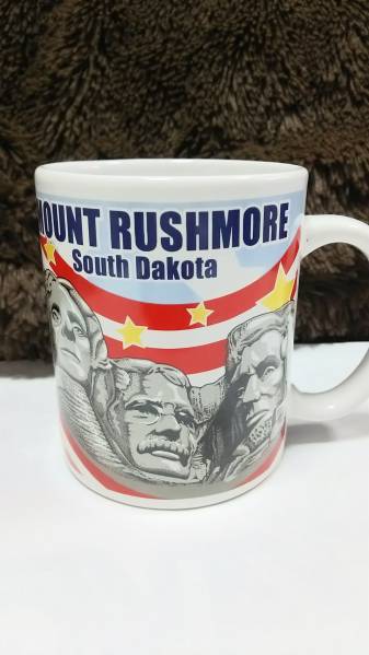 MOUNT RUSHMORE South Dakota　マグカップ_画像1