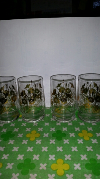 Showa Retro! gold pattern wild pink glass 4 piece set! tumbler interior kitchen ku flannel floral print movie properties old Japanese-style house old tool glass 