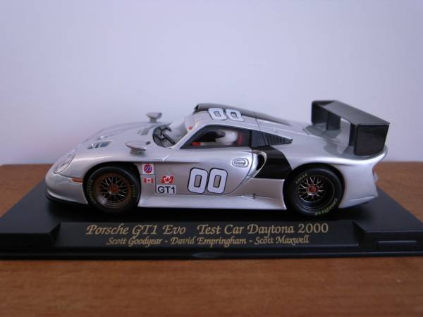 車体 1/32 FLY Porsche 911 GT1 Evo test car 24h.Daytona 2000 #00