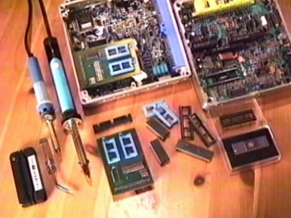 4タイプのIC/ロム交換ポイントです