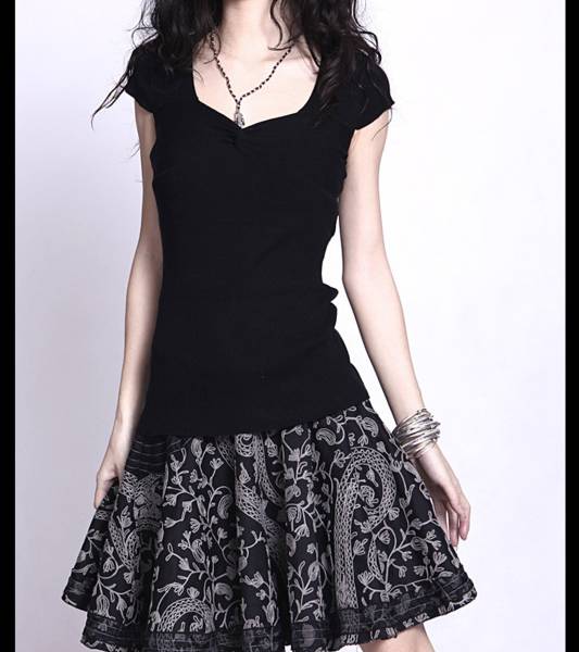 ☆彡美しいラインのサマー半袖カシミヤニット黒Fサイズ（M~LL）