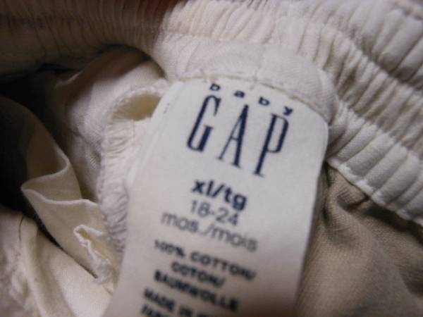 #267 90cm babyGAP long trousers . button attaching beige 