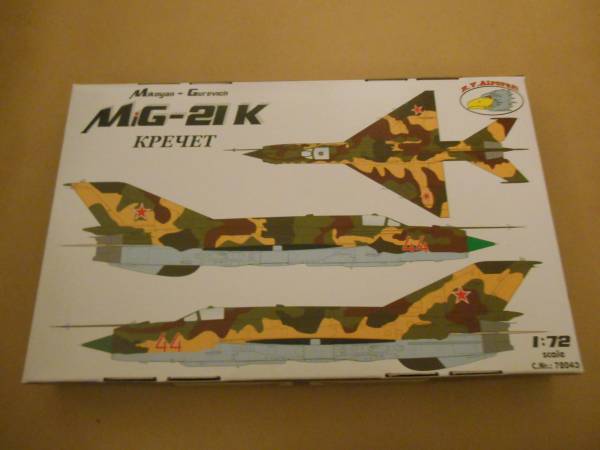 〔全国一律送料340円込〕1/72 R.V.エアクラフト ミコヤン MIG-21K Kretchet_画像1