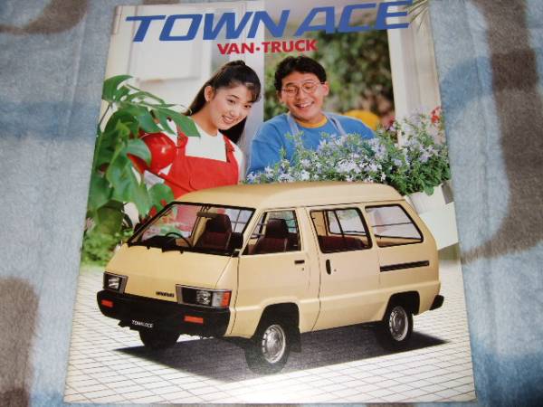 * Toyota [ Town Ace van & грузовик ] каталог /1983 год 