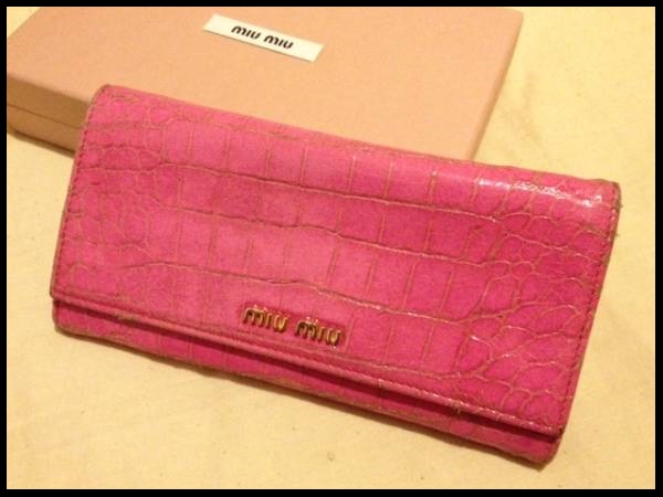 ヤフオク 美品 ミュウミュウ Miumiu クロコ レザー 長財布