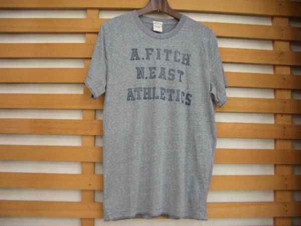 新品 ★アバクロ Tシャツ♪♪