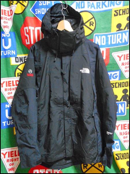 《人気の高いSummit Seriesの1着》The North  Faceノースフェイスサミットシリーズマウンテンパーカアウトドアジャケット黒色ブラック105M位