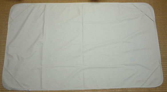  Disney babes sheet ( white, length : approximately 66cm x width : approximately 116cm).
