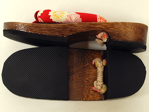☆★新品★☆女の子用☆桐下駄☆19cm☆赤色系☆花柄☆【5】