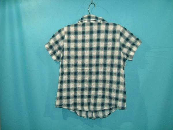 ё Bebe ё green check. short sleeves shirt 90