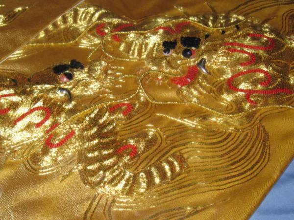 Yahoo!オークション - 【佐藤仏】 打敷 二匹竜 本金手刺繍 200代 Yahoo!オークション - 【佐藤仏】 打敷 二匹竜 本金手刺繍 200代