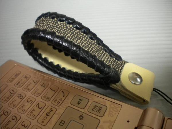 ハンドメイド　レザー攜帯ストラップ（LS830)