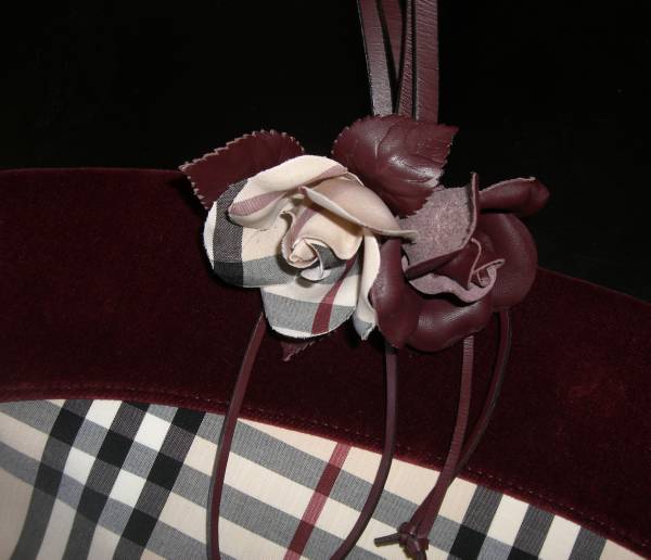 【値下げ！】BURBERRYバーバリー銀座限定コレクションラインバッグカメリア付