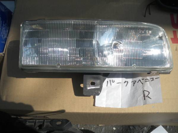  Buick Park Avenue - head light right completion goods.