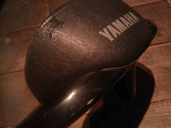  Yamaha original Majesty 125 seat back rest 