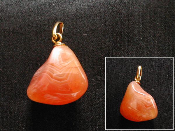 割引購入 □美品:K18+オレンジ系石のペンダントトップ 石には縞模様 Dn034 その他