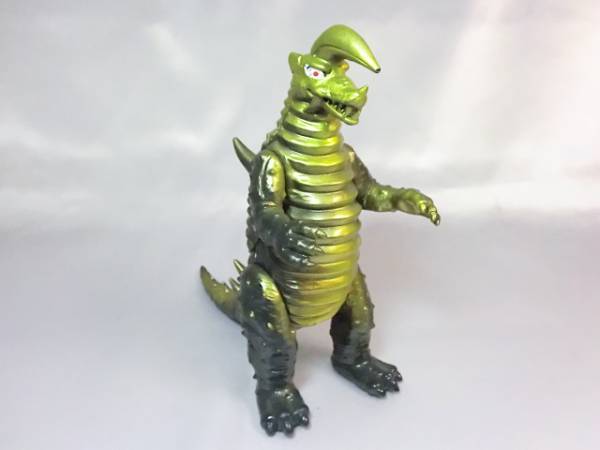  старый старый Ultra монстр серии Bandai Ultraman Return of Ultraman монстр sofvi черный King B