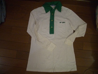 YONEXの長袖Tシャツ（緑×白）レトロデザイン_画像1