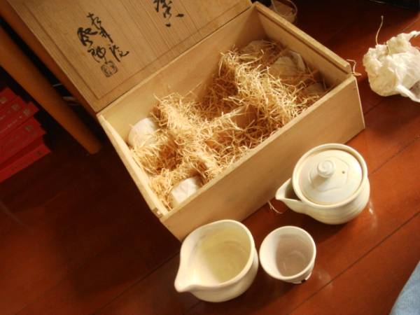 茶道具 蓋置 三傘 黄 今岡三四郎作 茶道 キッチン、食器 茶道具 蓋置 三傘 黄 今岡三四郎作 茶道 キッチン、食器