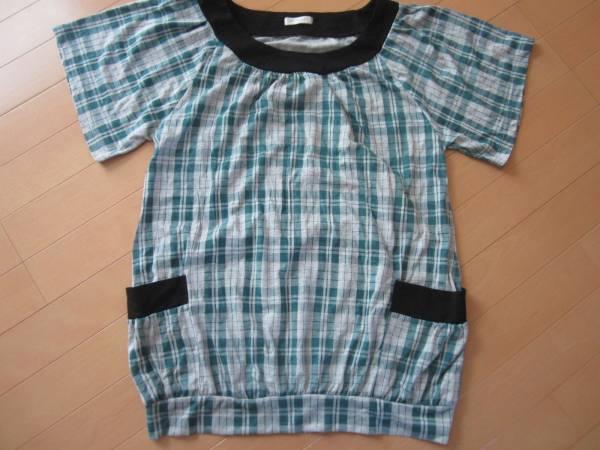 新品☆グリーンチェック チュニックカットソー♪サイズＭ