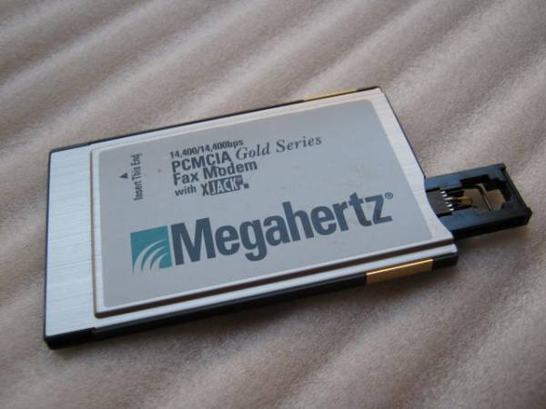 【パソコン】Megahertz メガヘルツ PCMCIA 14400bps Xjack付_画像1