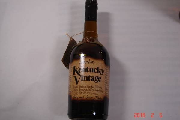 未開封新品KentuckyVintage（Bourbonウイスキー)750ml_画像1