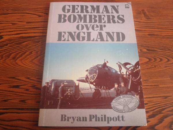 【洋書】German Bombers over England ドイツ 爆撃機 軍 戦闘機_画像1