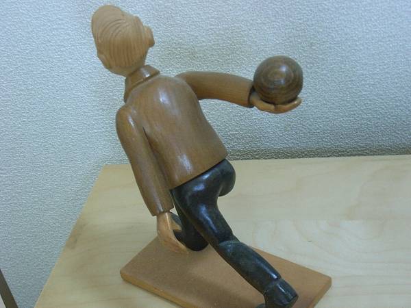 イタリア製・木製フィギュア　ロメール　ボーリング　美品_画像2