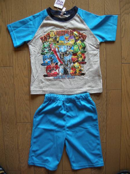 【新品】仮面ライダー半袖、ショートパンツパジャマ 100　藍_画像1