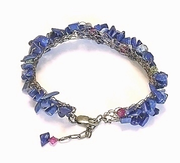 * hand made *1 point thing * lapis lazuli * red Swarovski. original silver silver bracele 