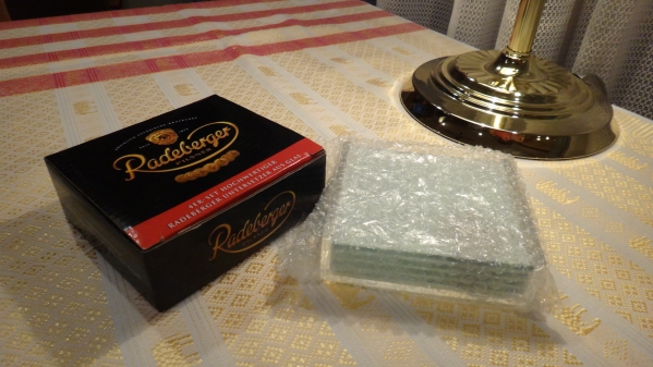 ★ラーデベルガーRadeberger★お灑落なガラスコースターセット★