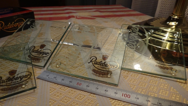 ★ラーデベルガーRadeberger★お灑落なガラスコースターセット★