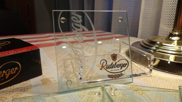 ★ラーデベルガーRadeberger★お灑落なガラスコースターセット★