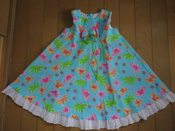 ちょうちょとお花のきれいな水色ワンピース★2歳