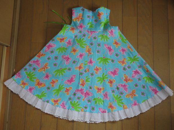 ちょうちょとお花のきれいな水色ワンピース★2歳